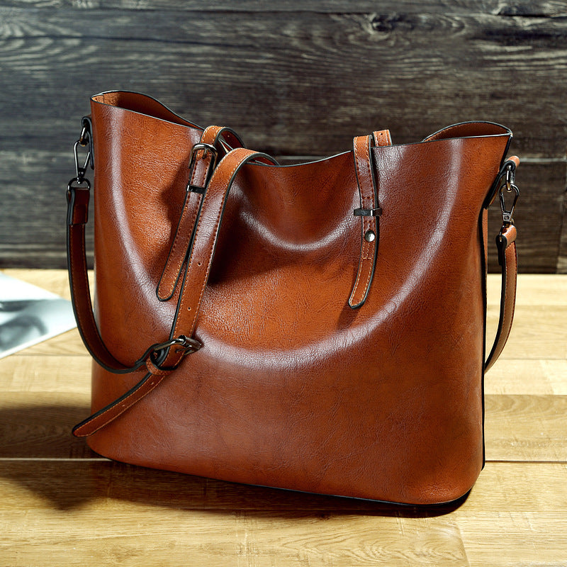 Elegant and stylish Shoulder Bags for Women's with High Capacity.