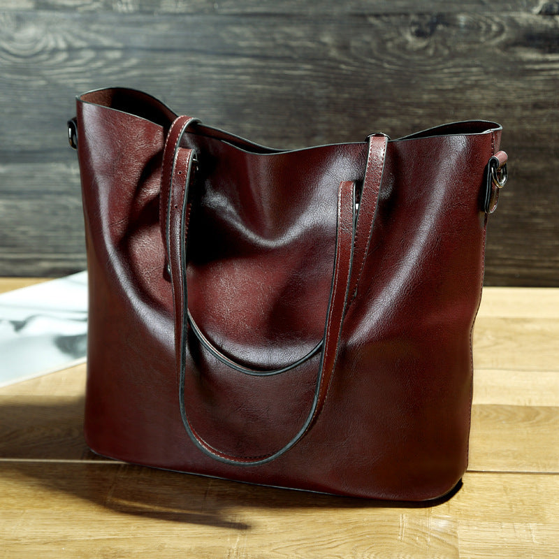 Elegant and stylish Shoulder Bags for Women's with High Capacity.