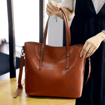 Elegant and stylish Shoulder Bags for Women's with High Capacity.