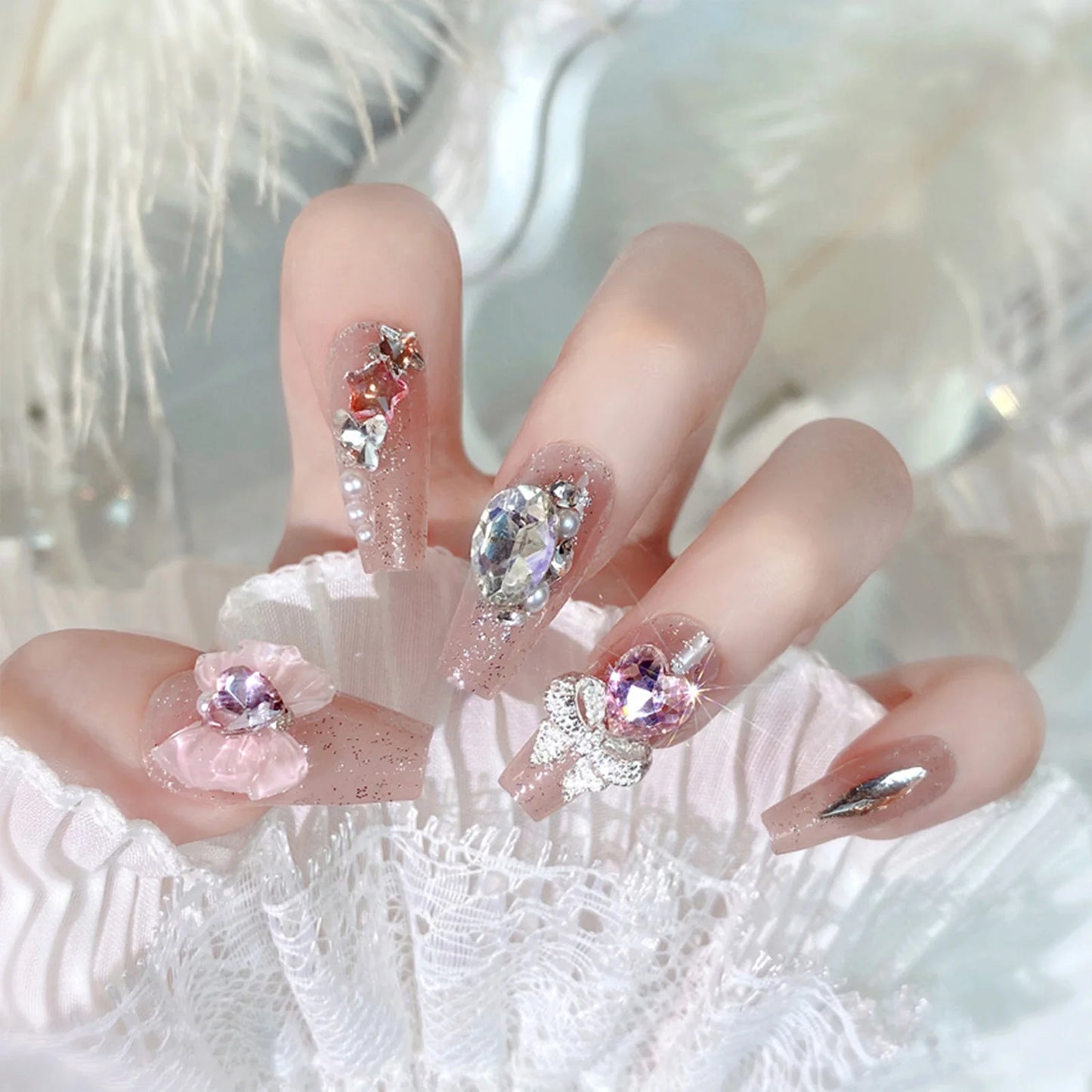 24pcs New Year Heavy Metal Press on Nails Chinese Bride Wedding Fake Nails Full Cover Wearable Shiny Large Crystal False Nails