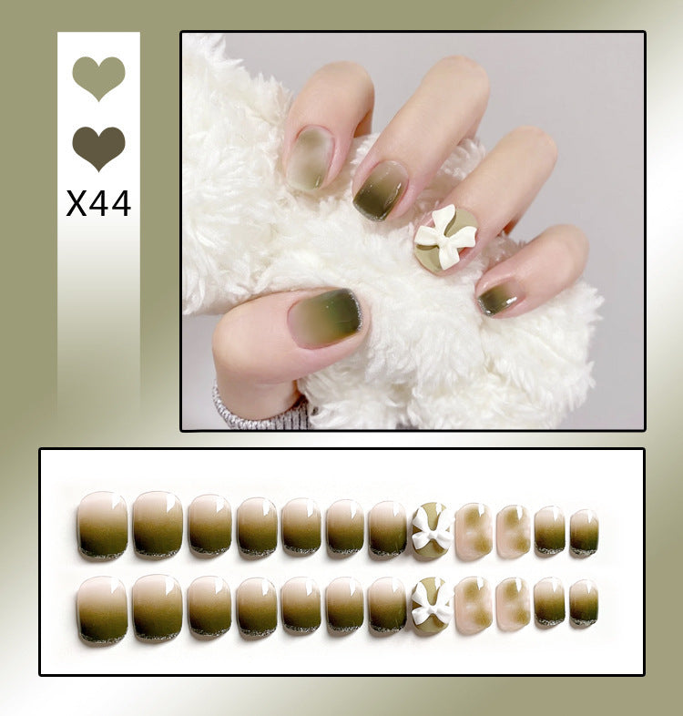 Press on Nails (24 pcs)with beautiful designs easy to apply